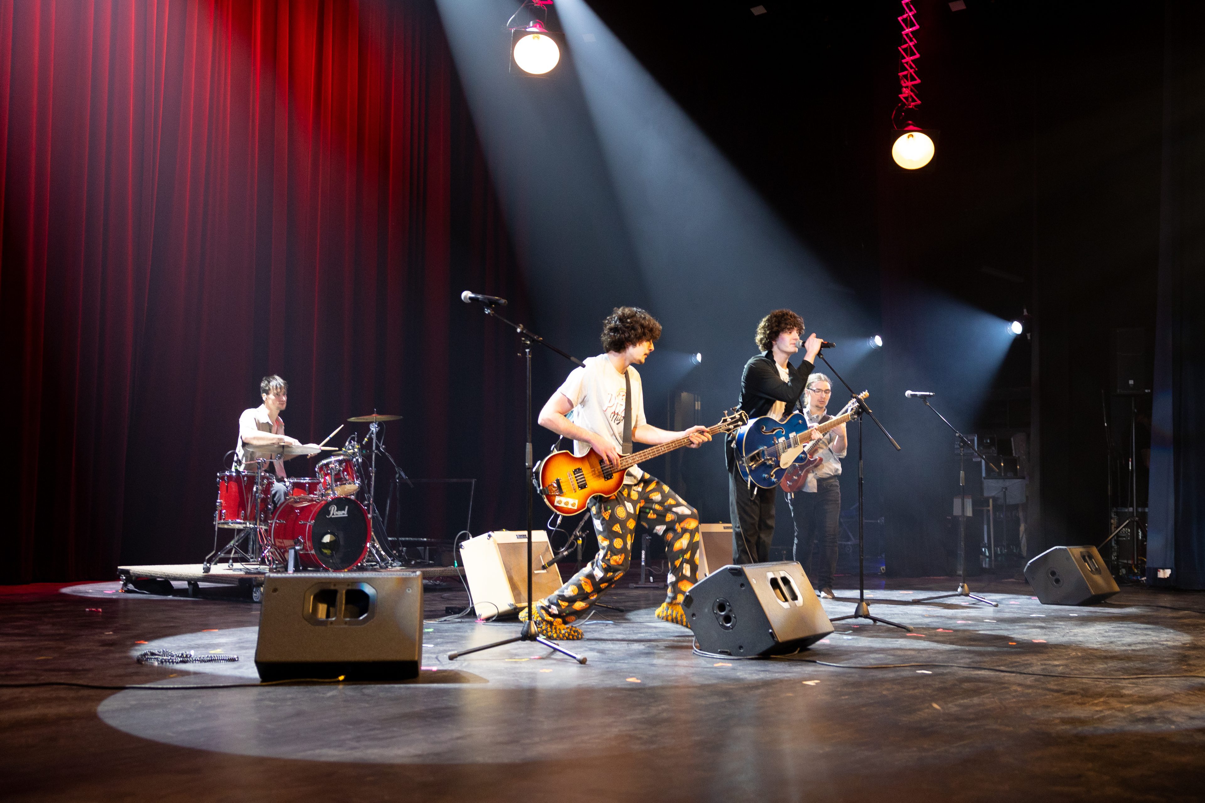 L’Entracte couronné grand gagnant de la 46e finale locale de Cégeps en spectacle