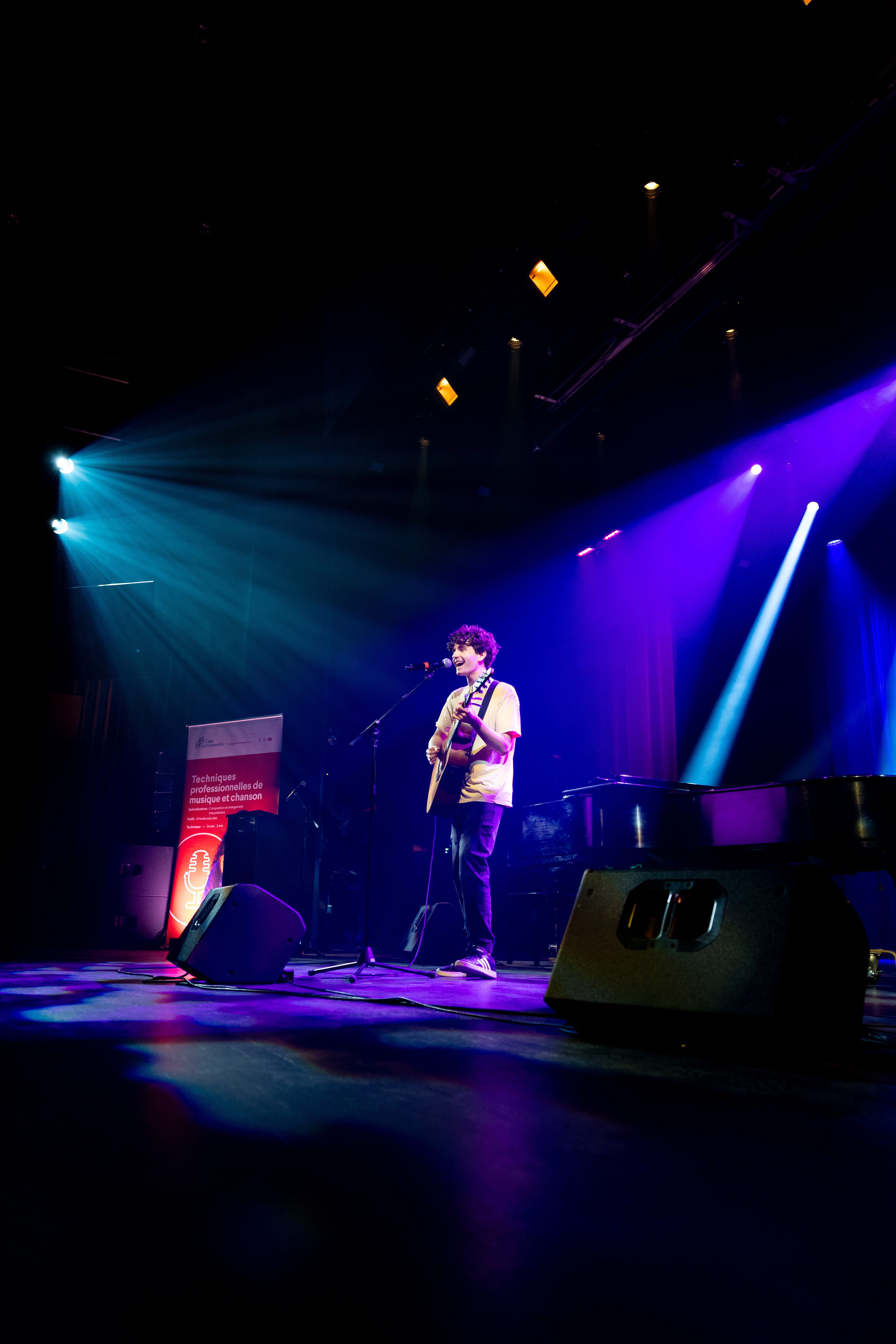 Concours de chansons francophones